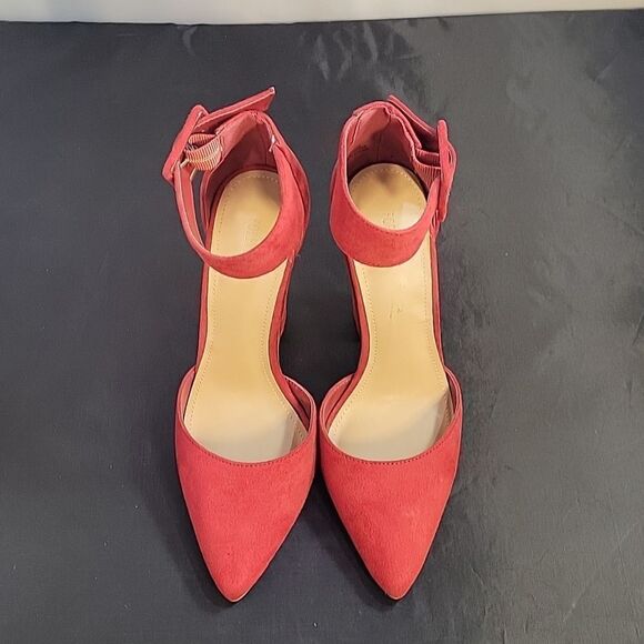 BRAND NEW FOREVER 21 FAUX SUEDE BLOCK HEELS PUMP - Picture 4 of 15